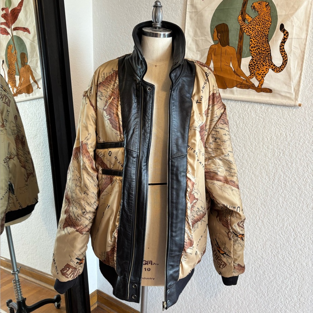 Leather flight jacket - Picture 9 of 13